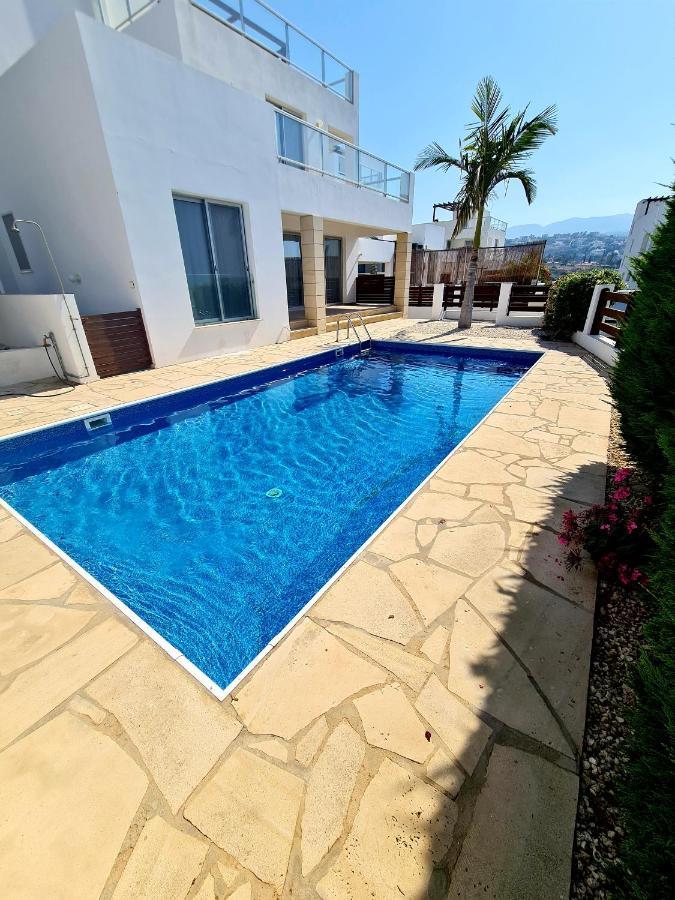 Modern Villa, 4 Bedrooms, Private Pool, Close To Coral Bay Strip Peyia Exterior photo